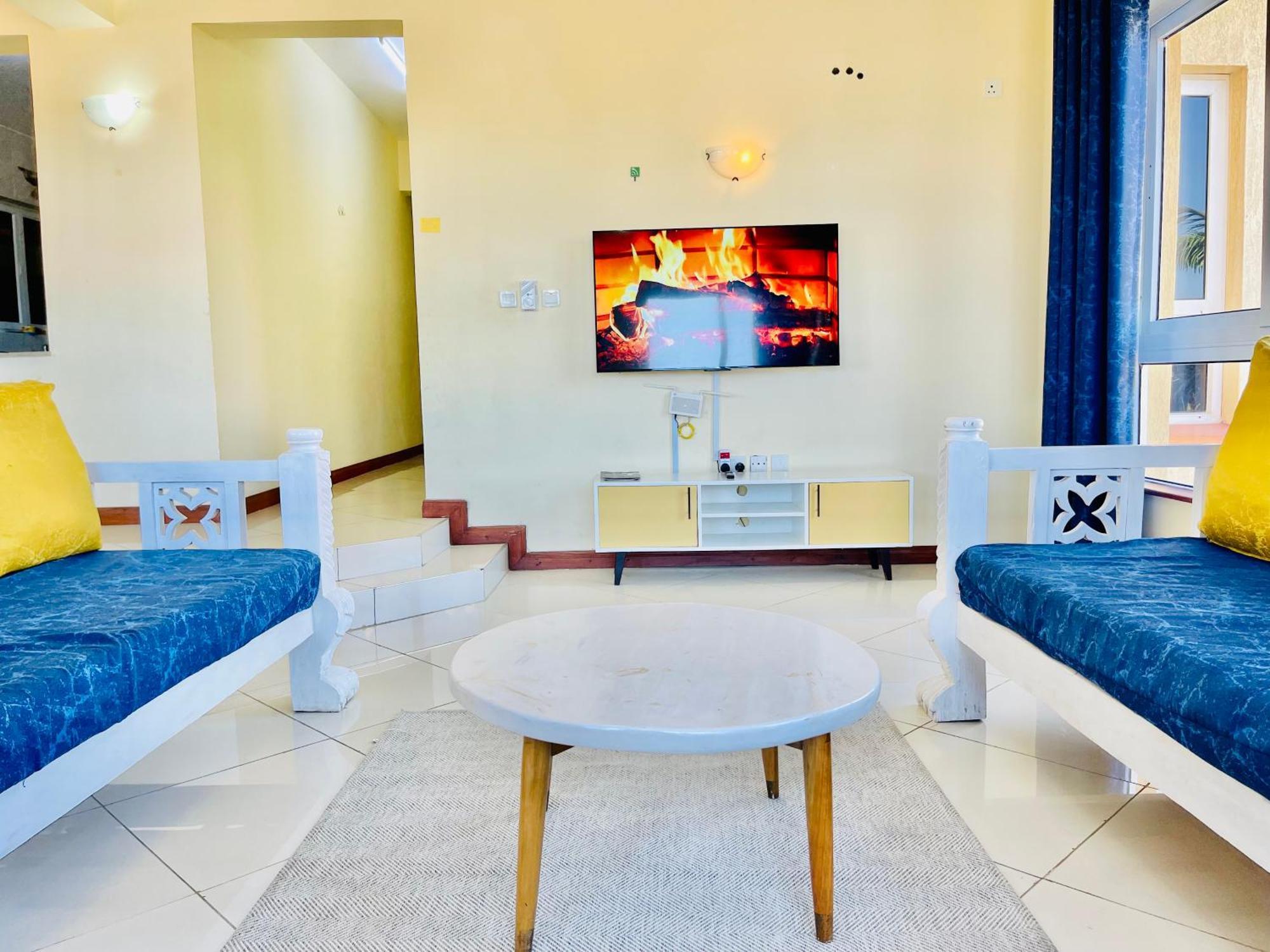 Elna'S Nyali - Work & Unwind - Pool, Sea Views, Ac & Fast Wi-Fi Bed & Breakfast Mombasa Ngoại thất bức ảnh